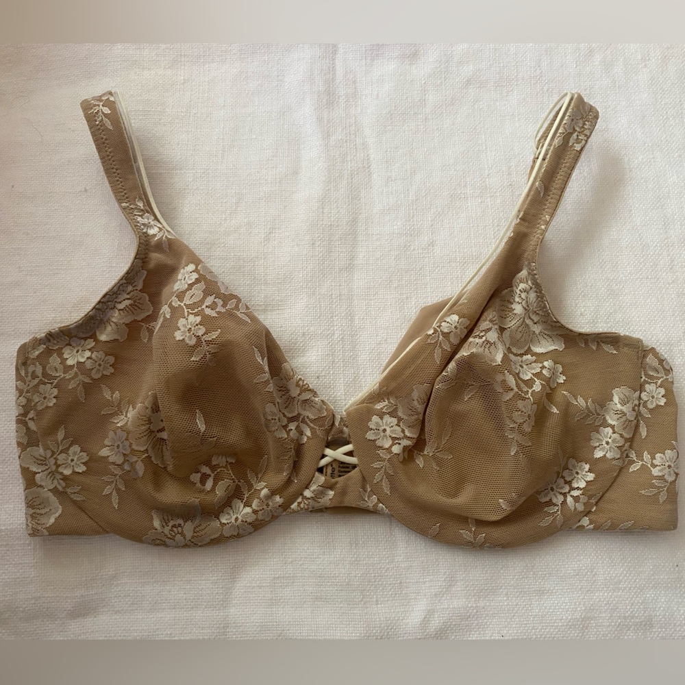 Lilyette 36D Nude Floral Full coverage Bra